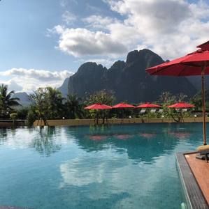 Meet your Posher, Victoria